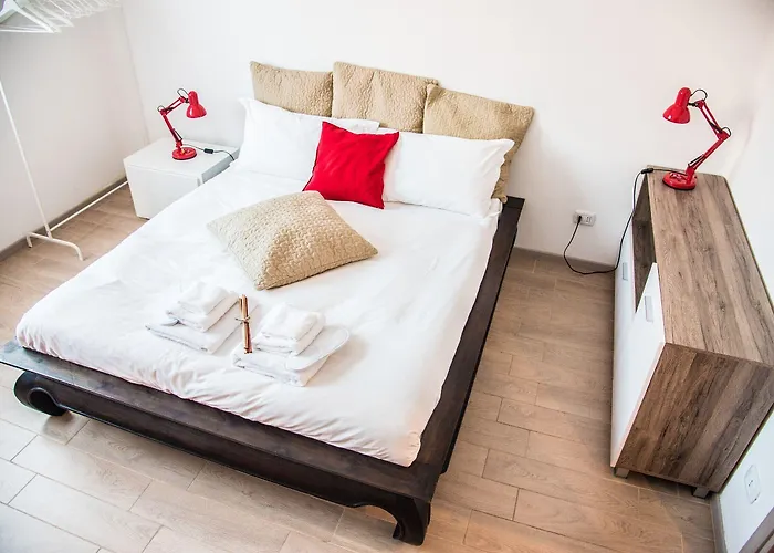 Bologna Suite * بولونيا